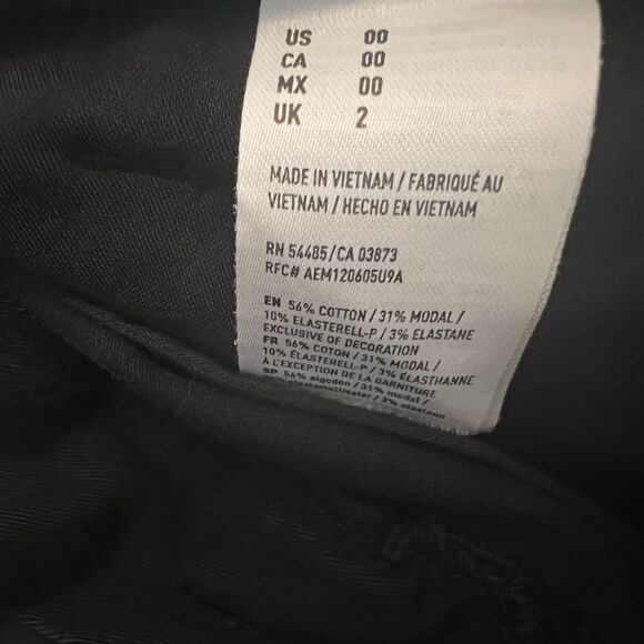 NWOT AMERICAN EAGLE Super Stretch Black Soft Modal Blend Short 00 - Picture 9 of 9